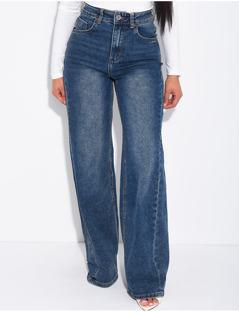 Jeans coupe large stretchy avec revers