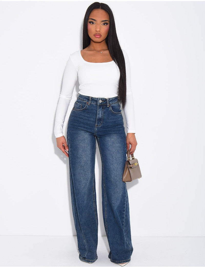 Jeans coupe large stretchy avec revers