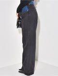 Jeans coupe droite à empiècements en jeans contrastants