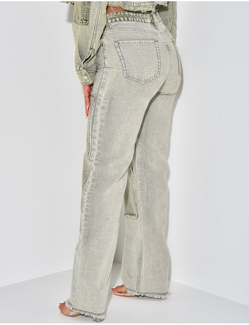 Jeans effet délavé à empiècements contrastants