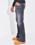 Jeans flare à couture contrastante