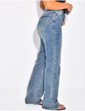 Jeans coupe droite stretchy à boutonnière croisée