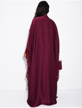 Kimono fluide en satin à bordures en dentelle