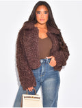 Veste courte en fourrure effet mouton bouclé marron