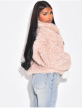 Veste courte en fourrure effet mouton bouclé rose