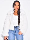 Veste courte en fausse fourrure zipée