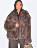 Veste courte en fausse fourrure