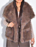 Manteau court en fausse fourrure sans manche