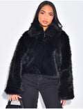 Veste courte en fausse fourrure zipée