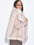 Manteau court en fausse fourrure sans manche