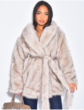 Manteau mi-long en fausse fourrure à ceinture