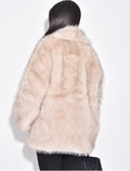 Manteau mi-long en fausse fourrure à col rabattu