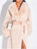 Manteau en fausse fourrure à ceinture