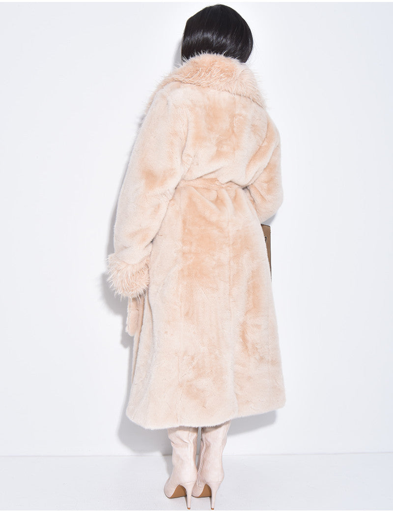 Manteau long en fausse fourrure à col rabattu