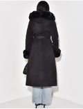 Manteau long à capuche avec fourrure