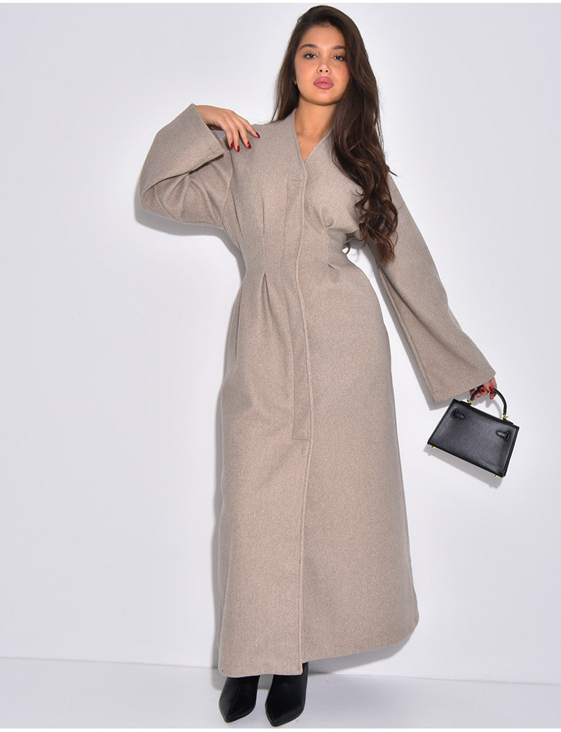 Manteau long et épais en feutrine effet cintré à la taille