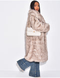 Manteau mi-long en fausse fourrure