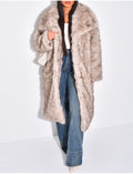 Manteau mi-long en fausse fourrure