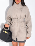Manteau mi-long en feutrine avec ceinture
