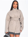 Manteau mi-long en feutrine avec ceinture