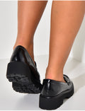 Mocassins vernis à semelles épaisses