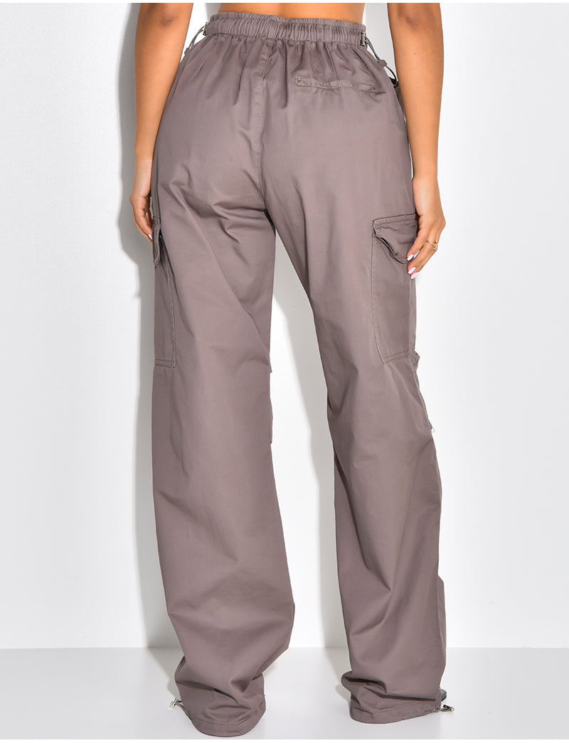 Pantalon parachute à poches cargo