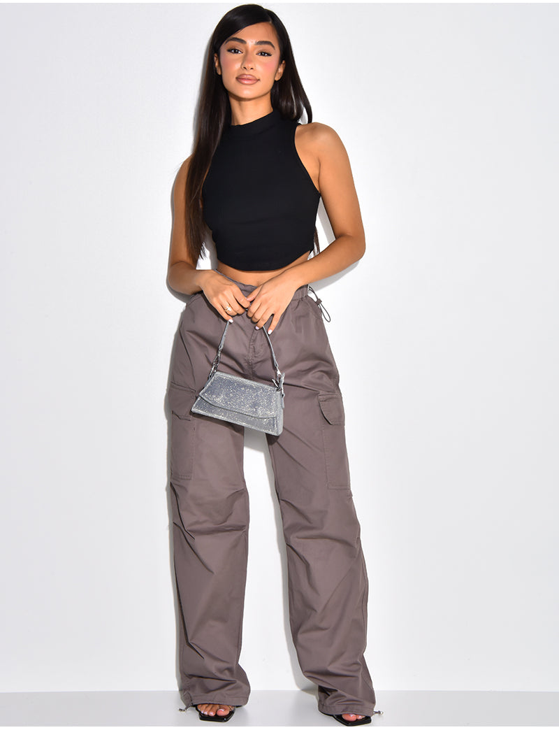 Pantalon parachute à poches cargo