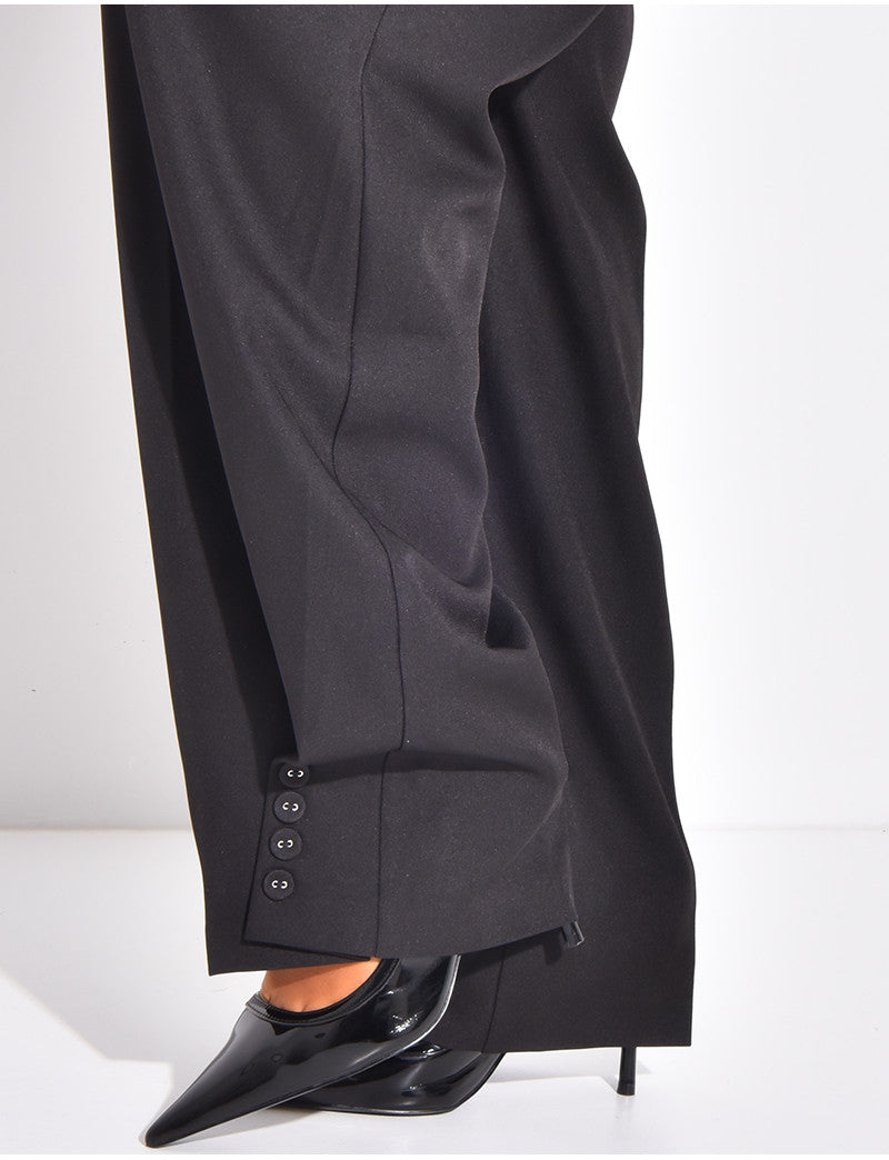 Pantalon de tailleur à boutons aux chevilles