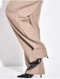 Pantalon de tailleur à boutons aux chevilles