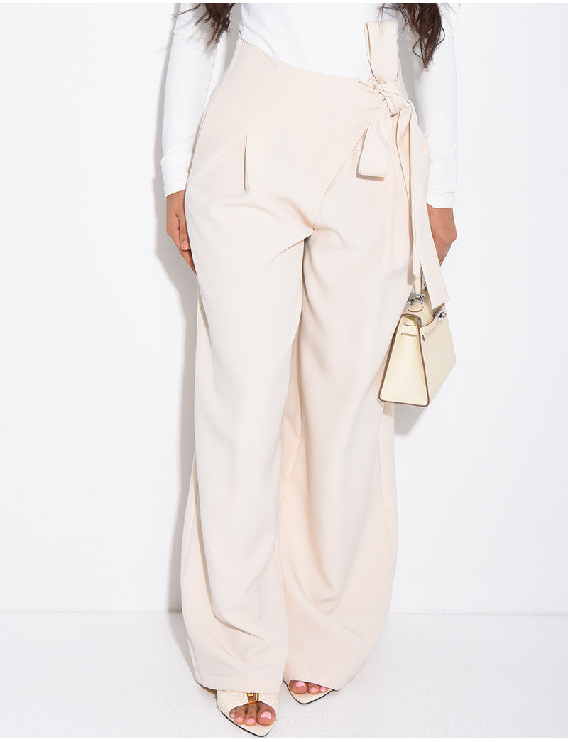 Pantalon de tailleur coupe droite à nouer à la taille