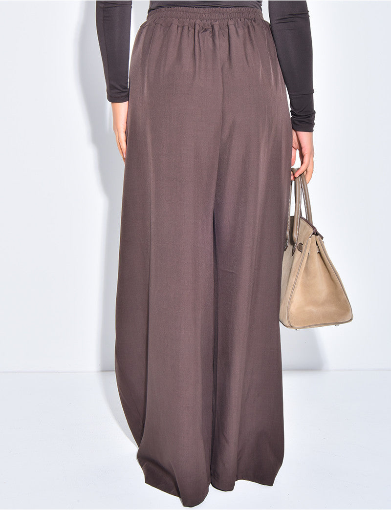 Pantalon de tailleur coupe large effet bouffant