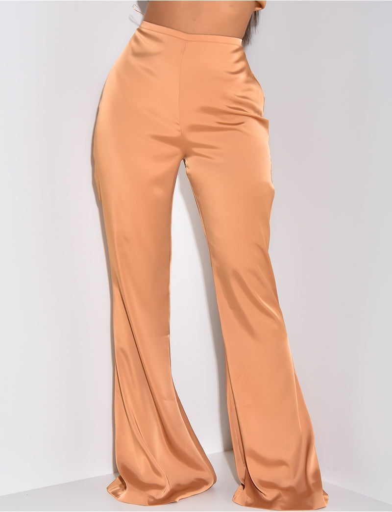 Pantalon en satin fluide taille haute patte d'eph