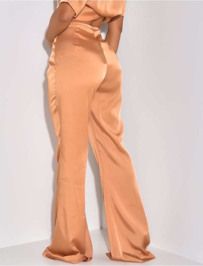 Pantalon en satin fluide taille haute patte d'eph