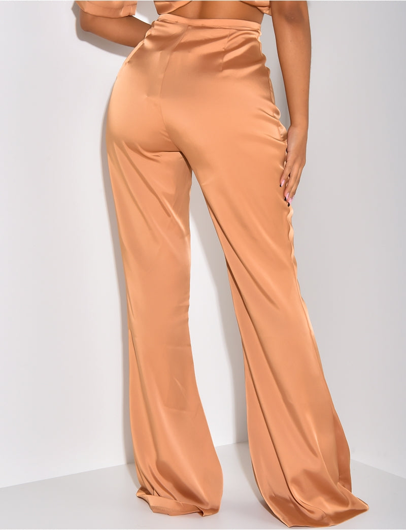 Pantalon en satin fluide taille haute patte d'eph