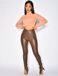 Pantalon en simili à fente
