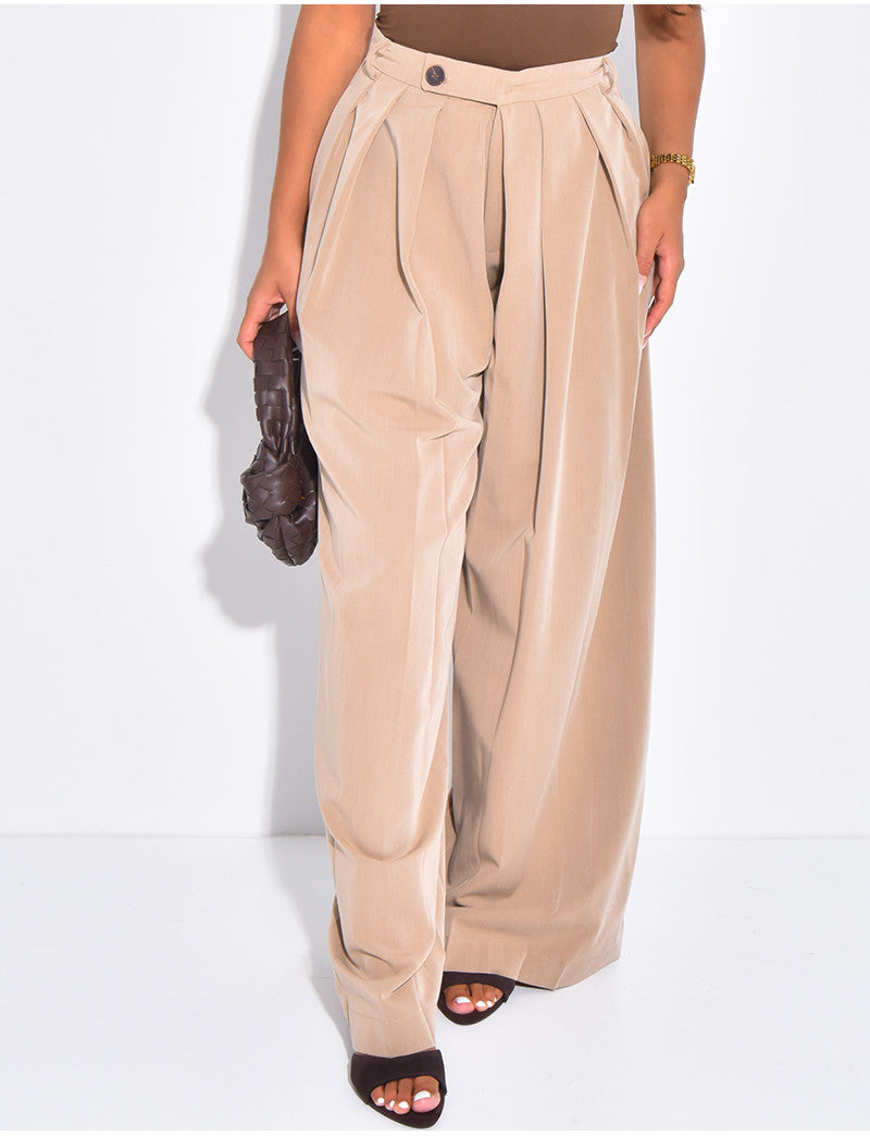 Pantalon de tailleur à pinces effet bouffant