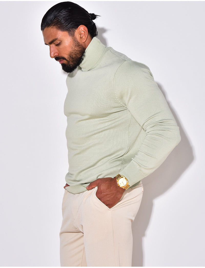 Pull col roulé