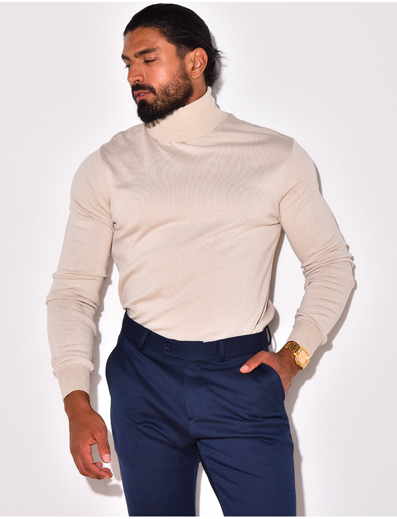 Pull col roulé