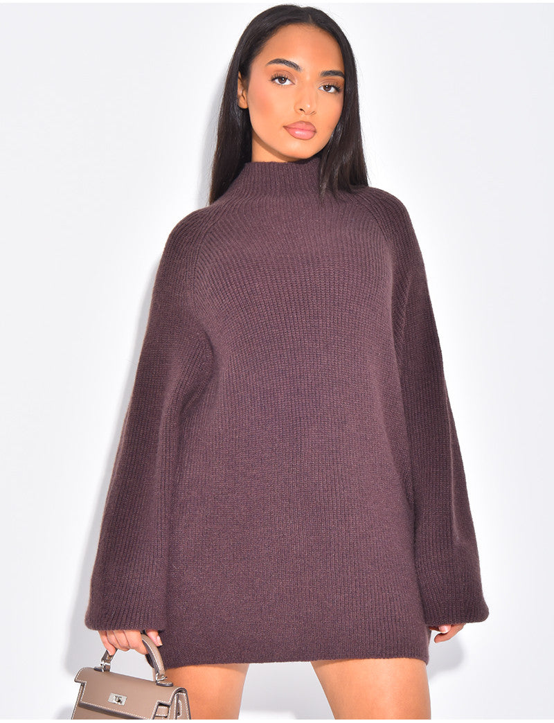 Pull long en maille épaisse à col montant