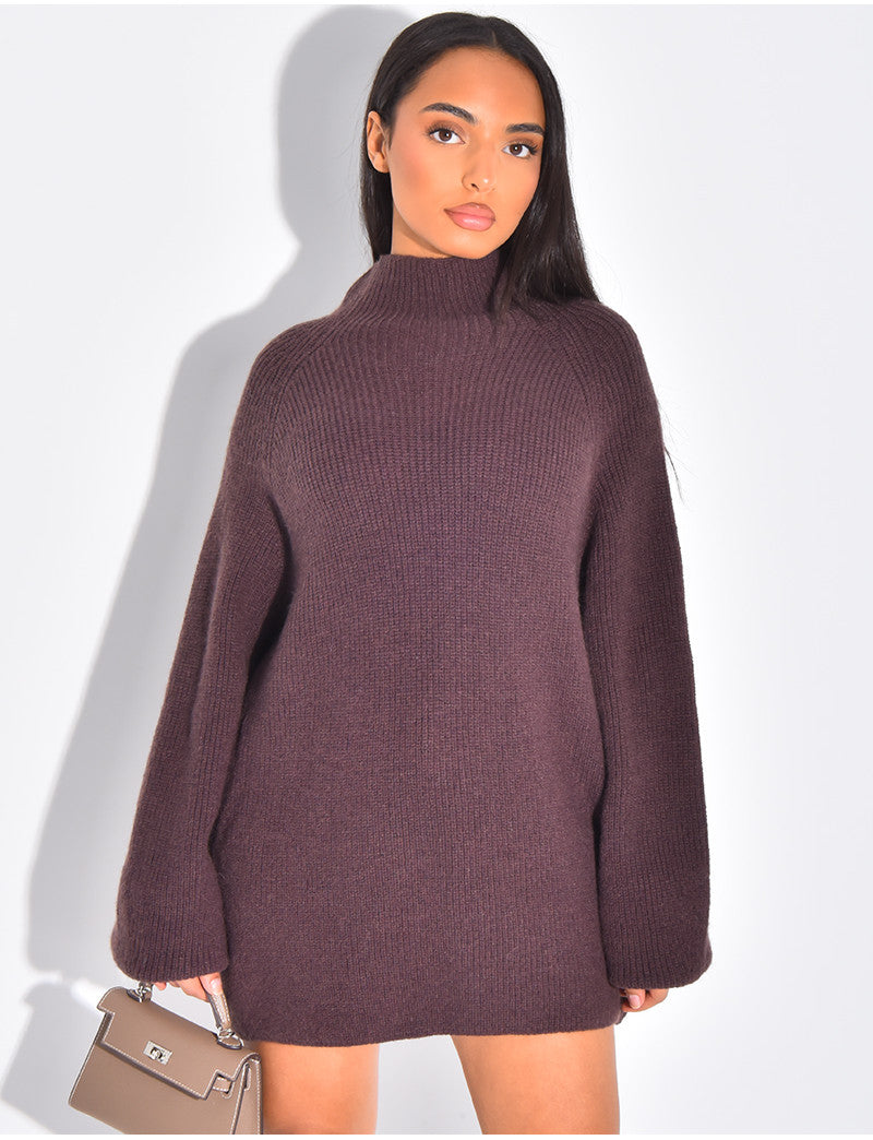 Pull long en maille épaisse à col montant