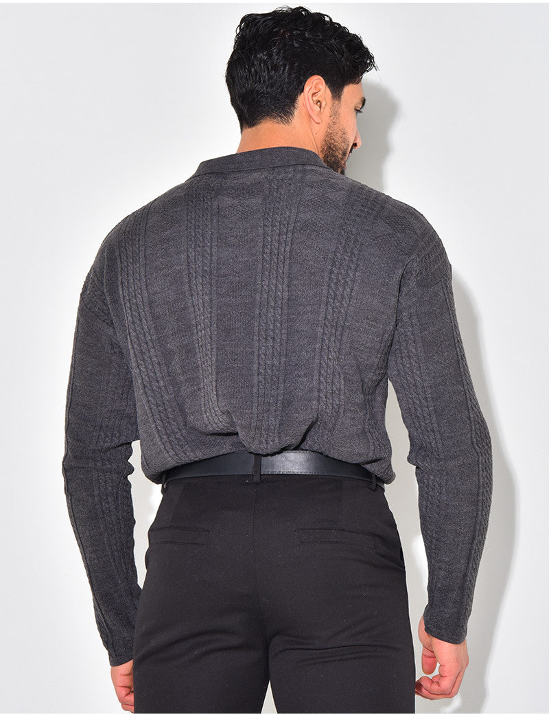 Pull fin à col et motifs