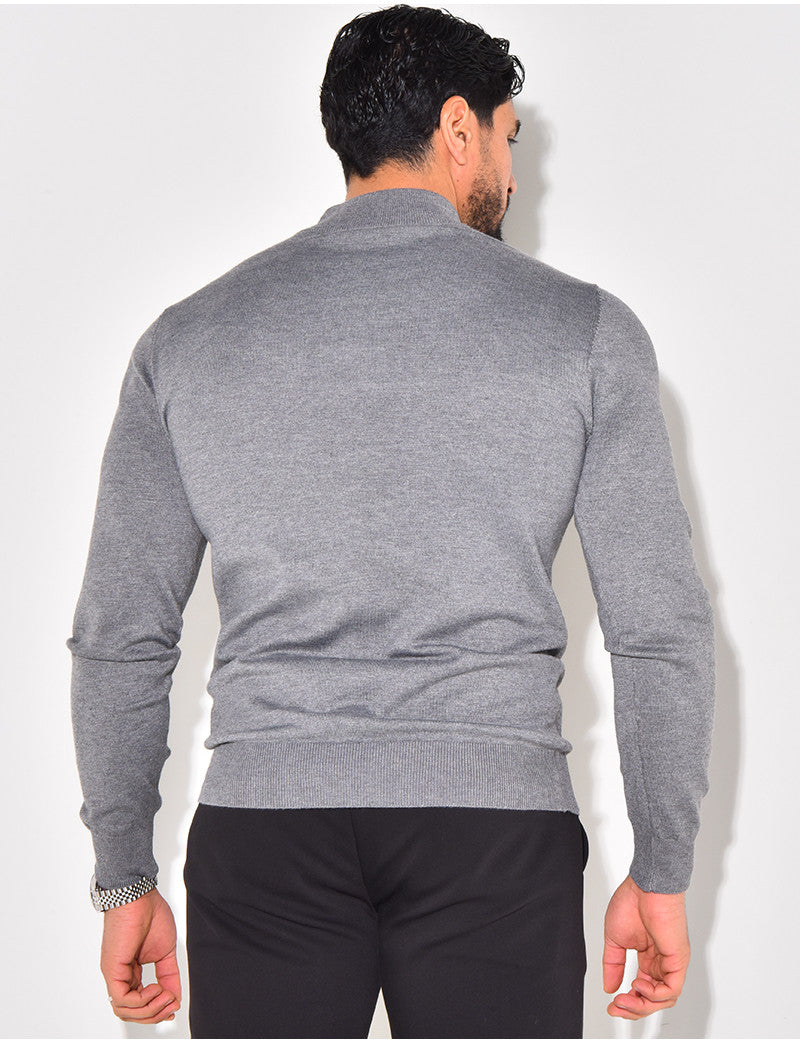 Pull fin à petit col