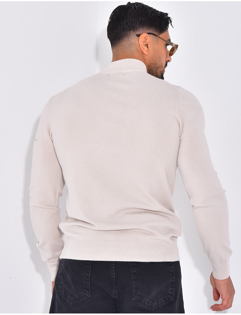 Pull fin col montant