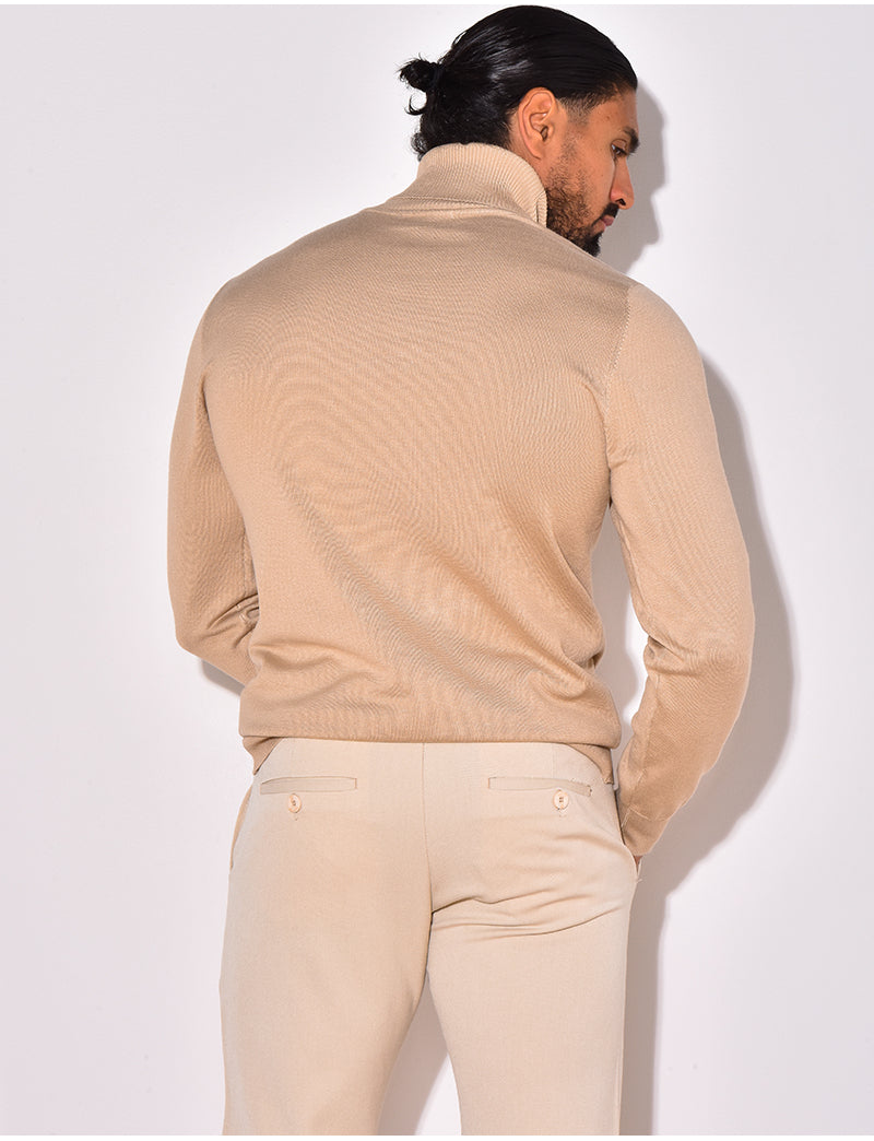 Pull fin col roulé