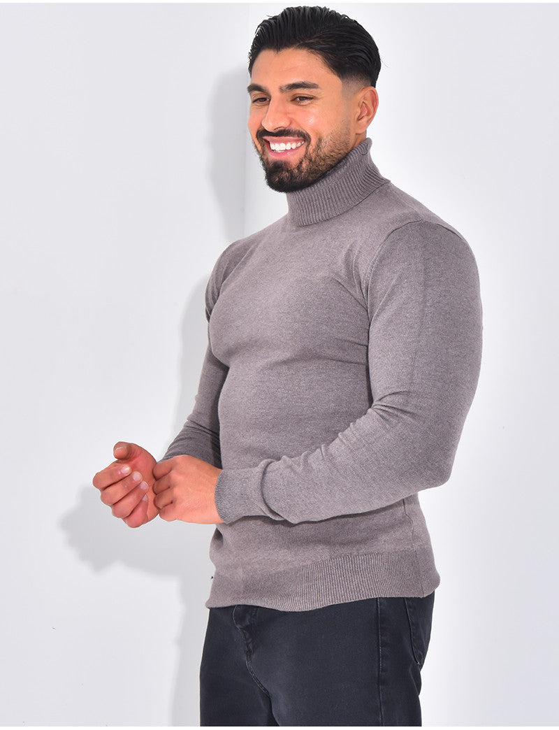 Pull fin col roulé