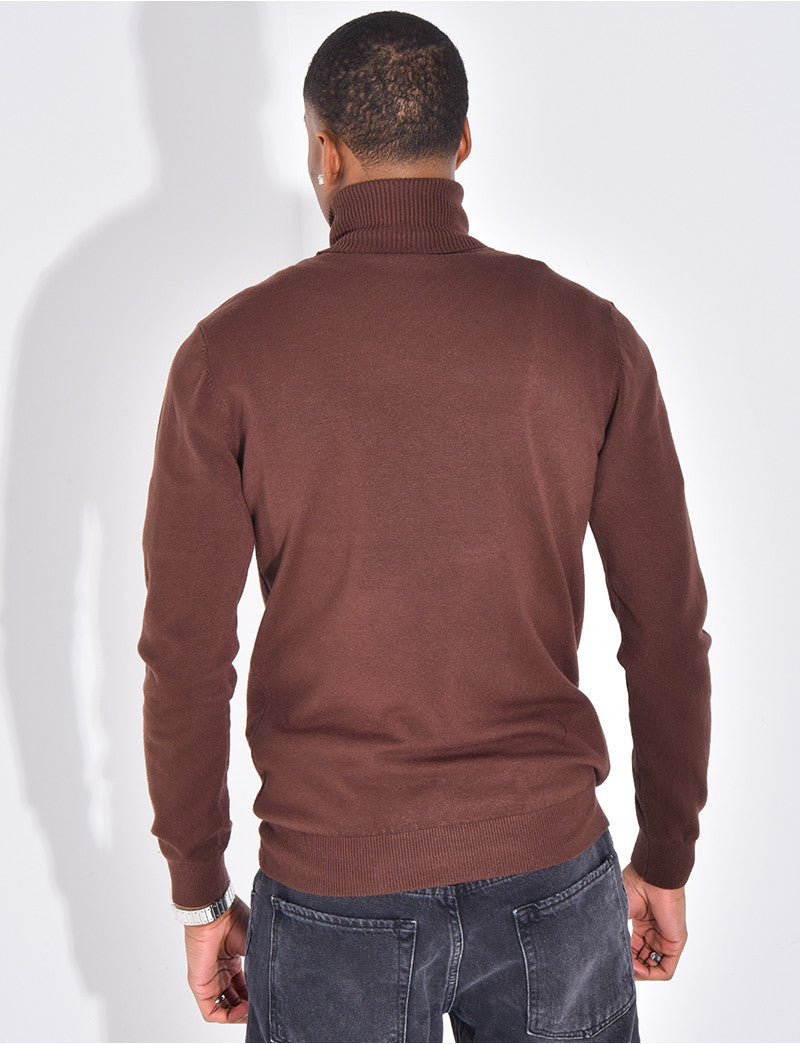 Pull fin col roulé