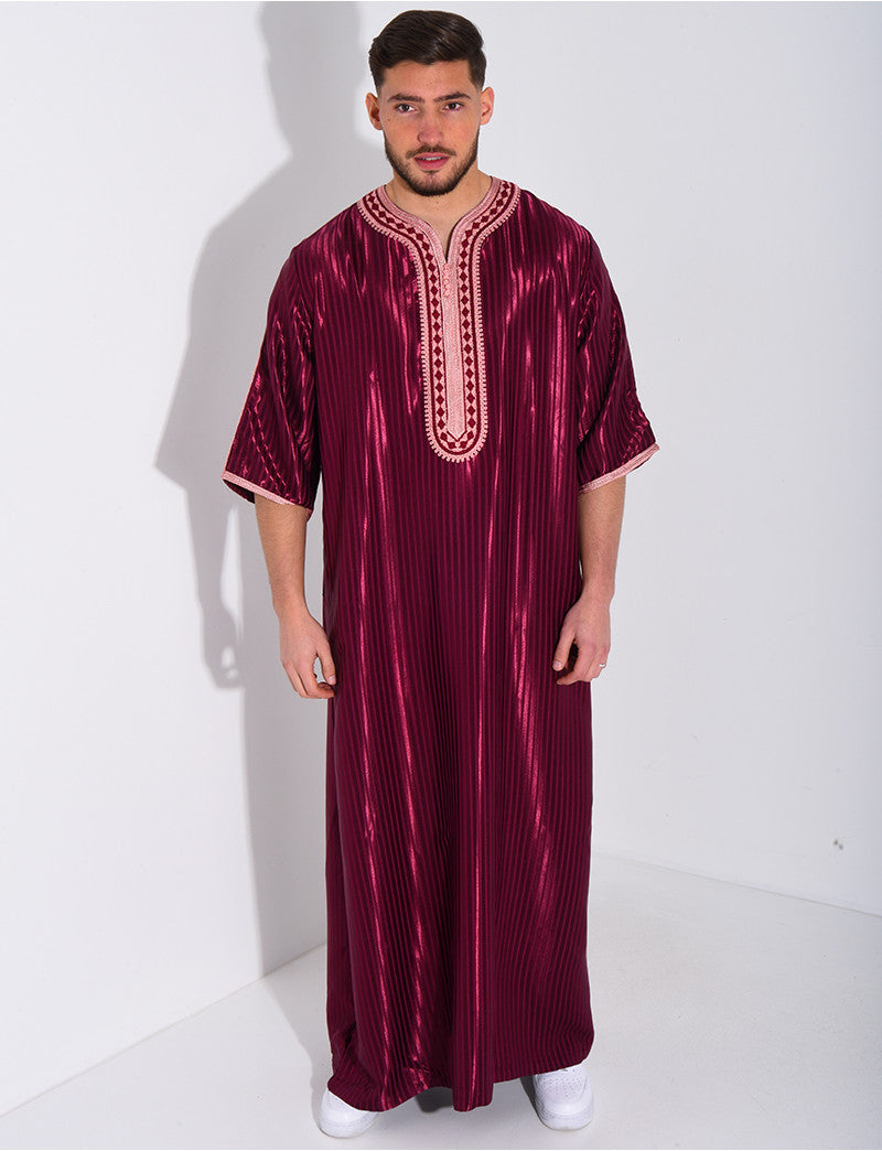 Qamis à rayures
