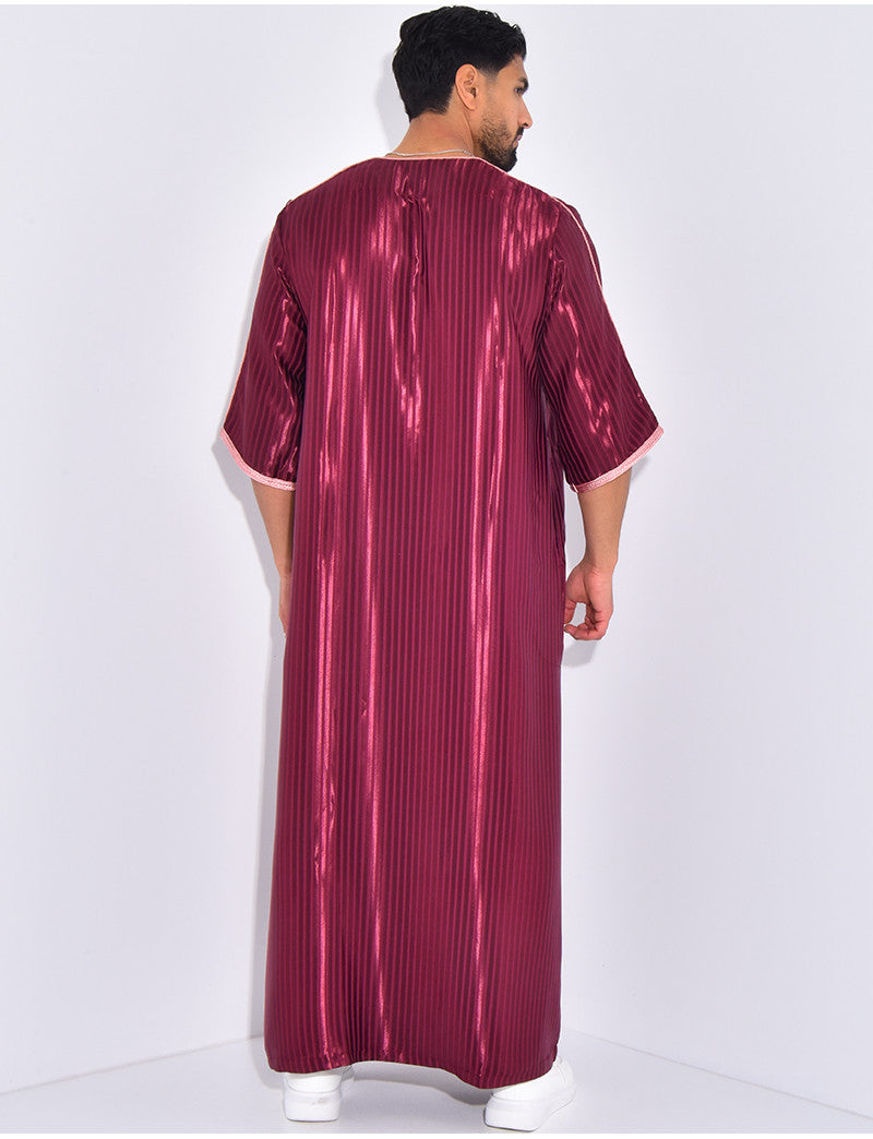 Qamis à rayures