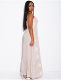 Robe longue en coton brodé