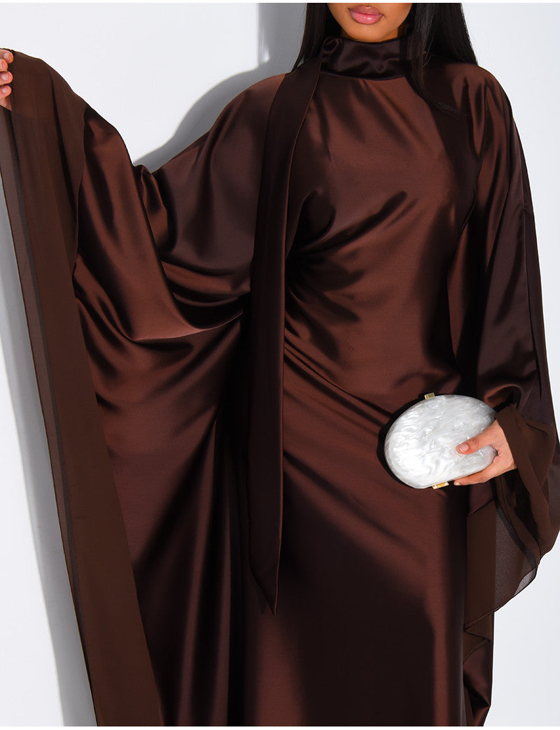 Robe abaya en satin épais et bordures en voile transparent à cintrer à l'intérieur